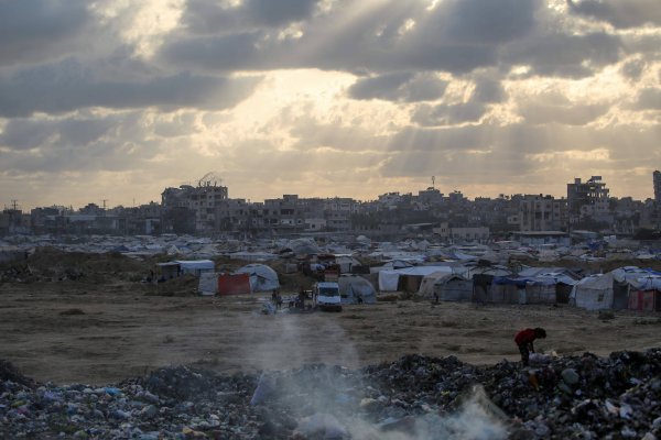 银铺子配资 巴勒斯坦消息人士：哈马斯同意一旦达成协议将释放所有在世被扣押人员